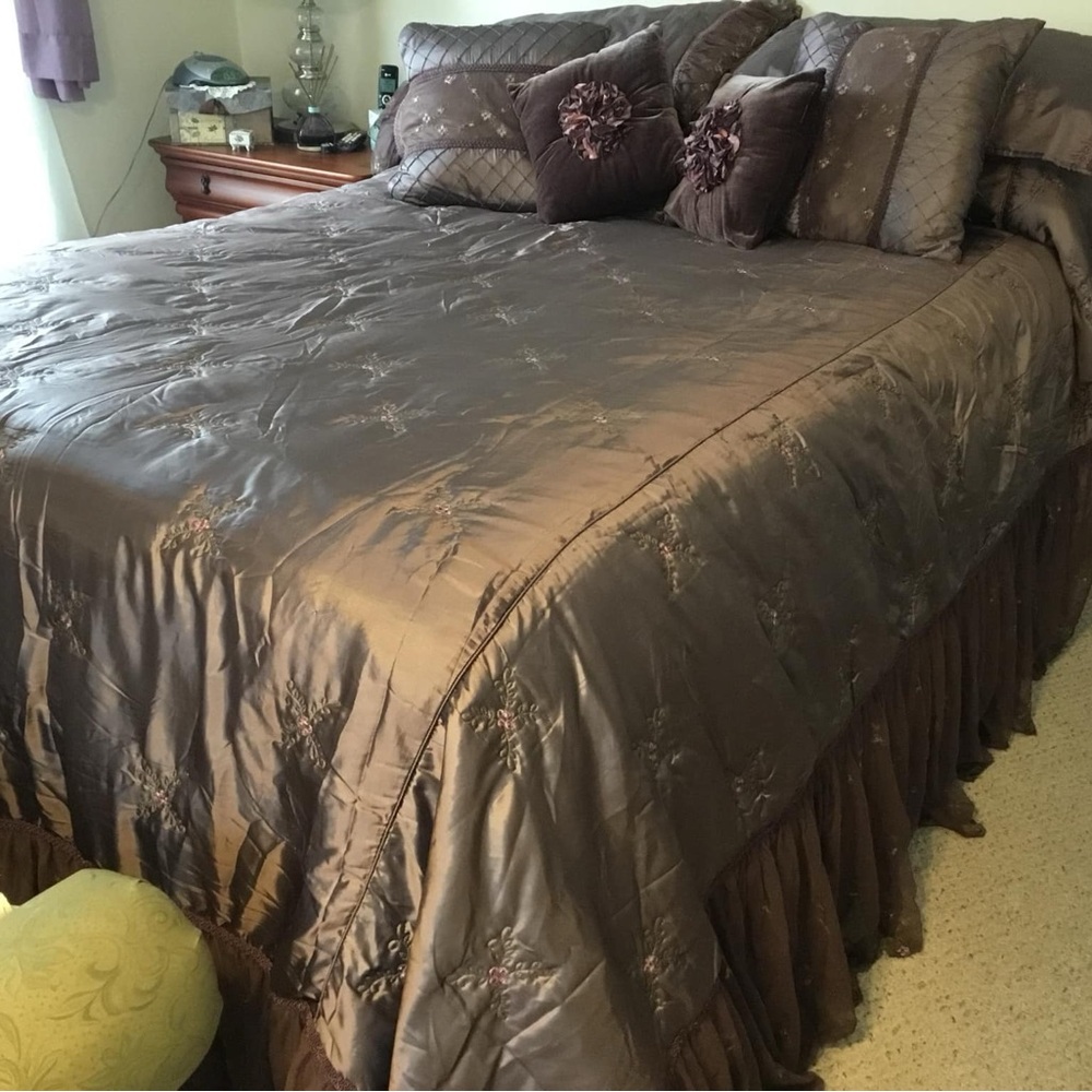JCPenney Home Collection Elegant Plum Bedding Set